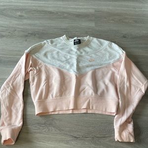 Crop Nike colour block sweater